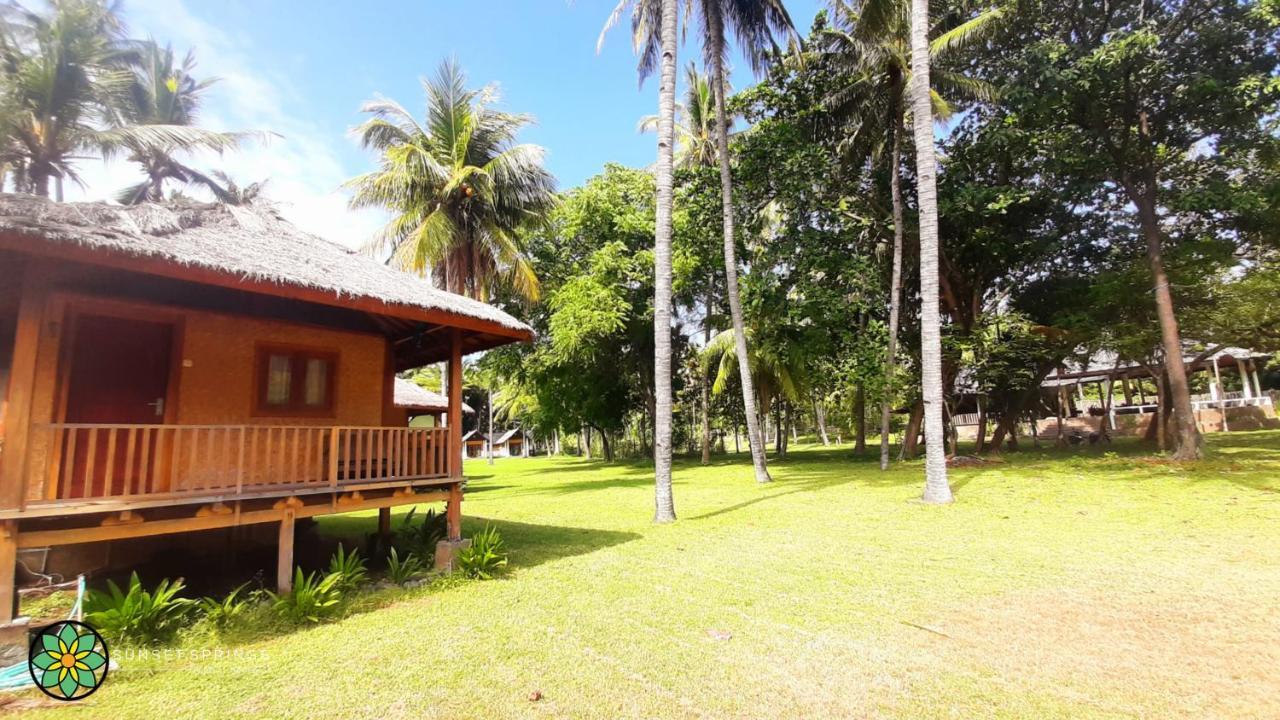 Sunset Springs Beach Retreat Papak Exterior foto